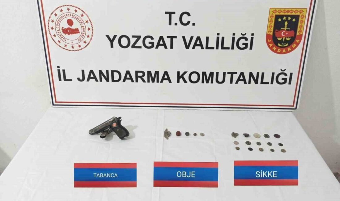 Yozgat’ta jandarma, Sorgun ilçesi Doğankent beldesinde bir aracı durdurarak 1