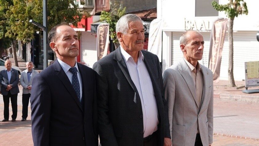 Kütahya'nın Tavşanlı ilçesinde 19 Ekim Muhtarlar Günü, Cumhuriyet Meydanı'nda düzenlenen