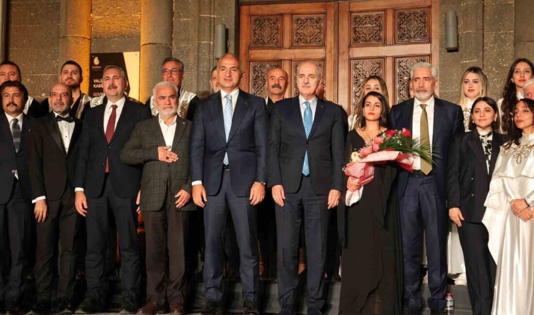 TBMM Başkanı Numan Kurtulmuş, Diyarbakır’da Kültür Yolu Festivali’nde Müzik Dinletisi Etkinliğine Katıldı TBMM Başkanı Numan Kurtulmuş, Kültür ve Turizm Bakanı Mehmet Nuri