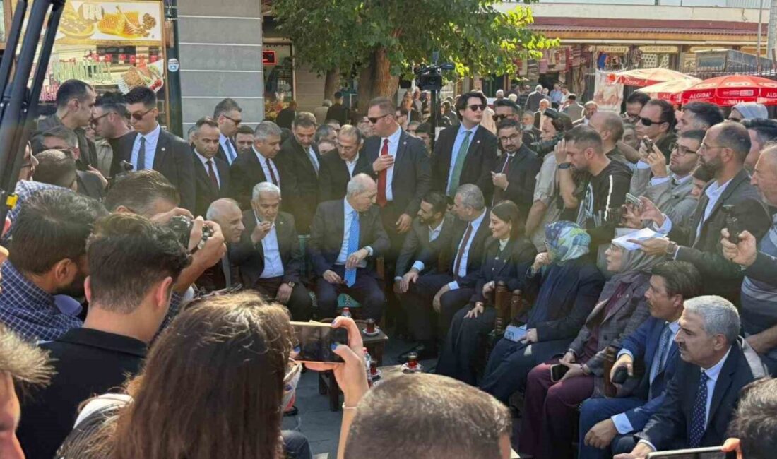 TBMM Başkanı Numan Kurtulmuş, Diyarbakır’da Ulu Cami’de Cuma Namazı Kıldı, Vatandaşlarla Samimi Anlar Yaşadı TBMM Başkanı Numan Kurtulmuş, Diyarbakır'daki Ulu Cami'de cuma namazını kıldıktan