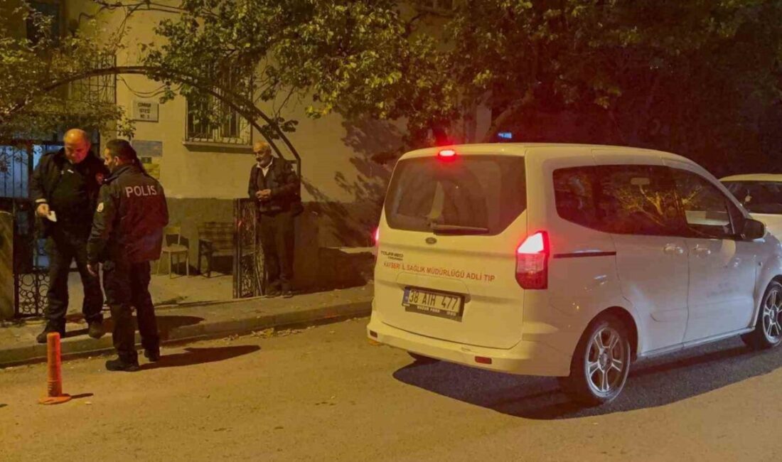 Kayseri'nin Talas ilçesinde, 74 yaşındaki Y.S., yalnız yaşadığı evinde ölü