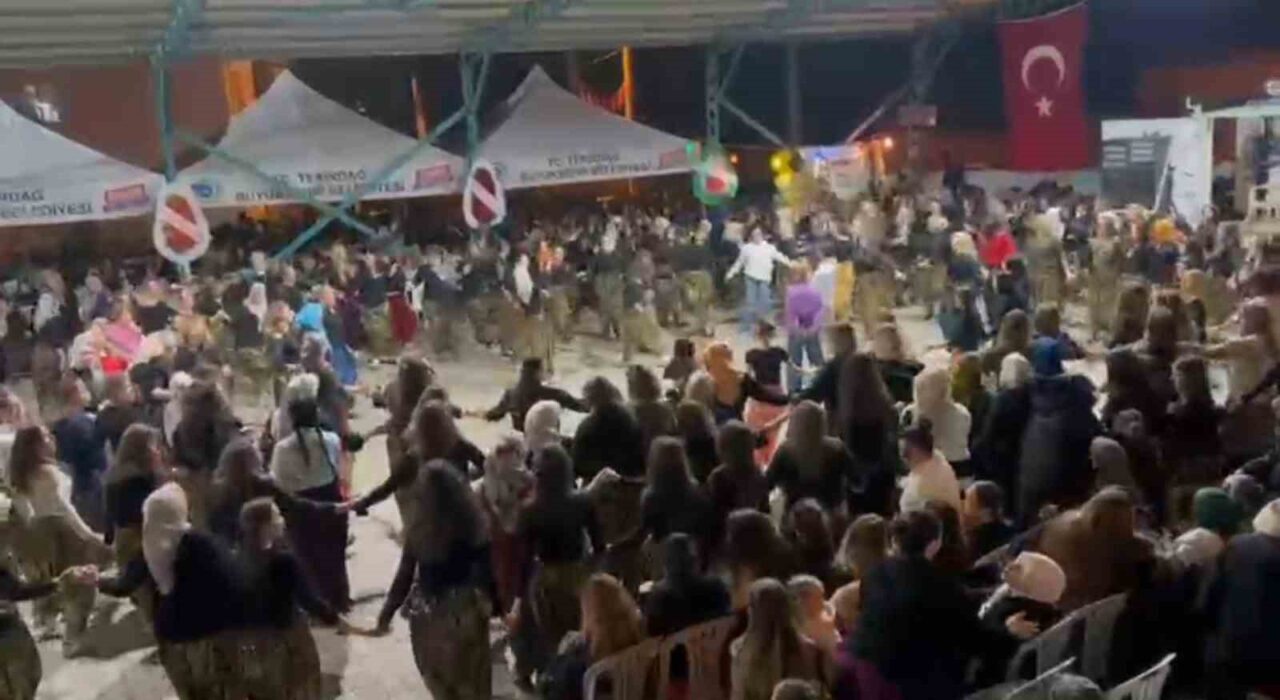 Tekirdağ’ın Bıyıkali Mahallesi’nde ilk kez düzenlenen Şalvar Gecesi, 2 bin