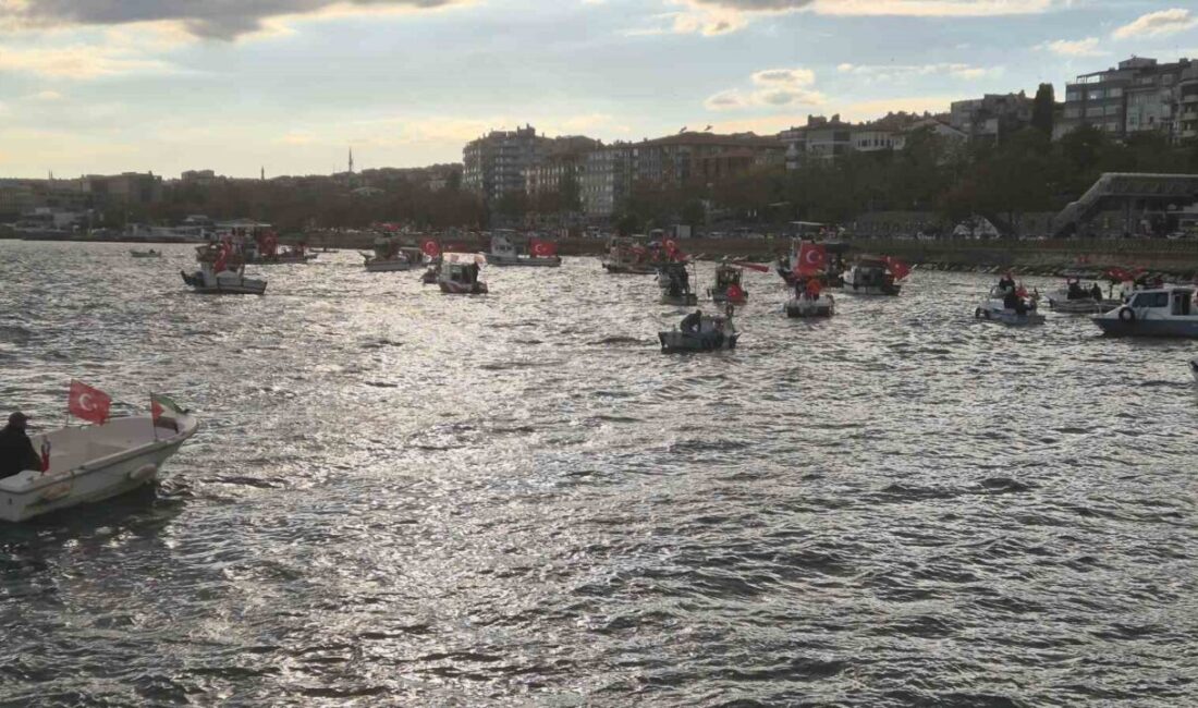 Tekirdağ'ın Süleymanpaşa ilçesinde balıkçılar, Küresel Sumud Filosu'na destek vermek amacıyla