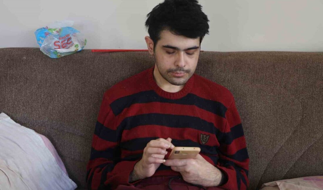 Hatay'da deprem sonrası zorlu bir süreç yaşayan Barış Özbay, telefon