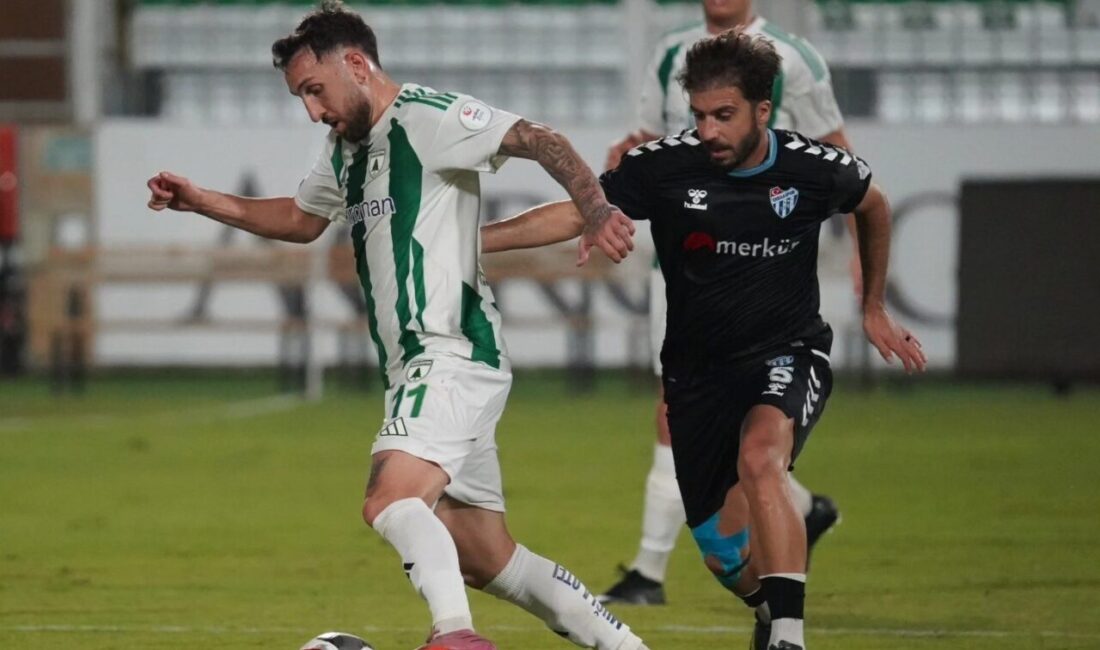 TFF 2. Lig Beyaz Grup'ta Muğlaspor, Bodrum'da Erbaaspor'u 2-1 yenerek