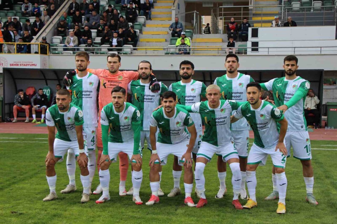 Amasyaspor ve Karabük İdmanyurdu 0-0 Beraberlik ile Saha İle Ayrıldı
