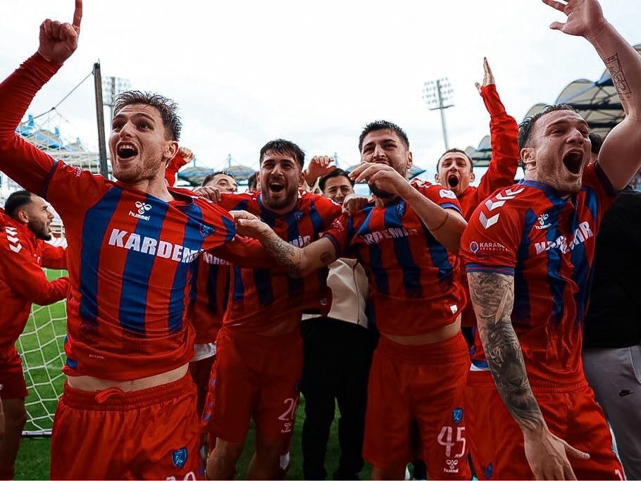 Karabük İdman Yurdu Spor, Çayeli Spor’u 2-0’lık Skorla Geçerek Sezonun İlk Galibiyetini Aldı