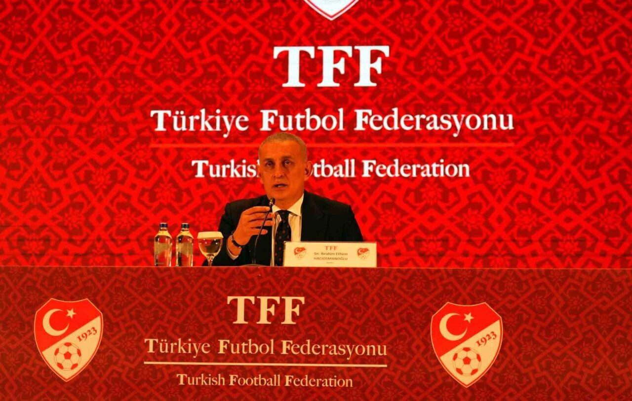 TFF Başkanı İbrahim Hacıosmanoğlu, yaptığı açıklamada aktif 571 hakemden 371’inin
