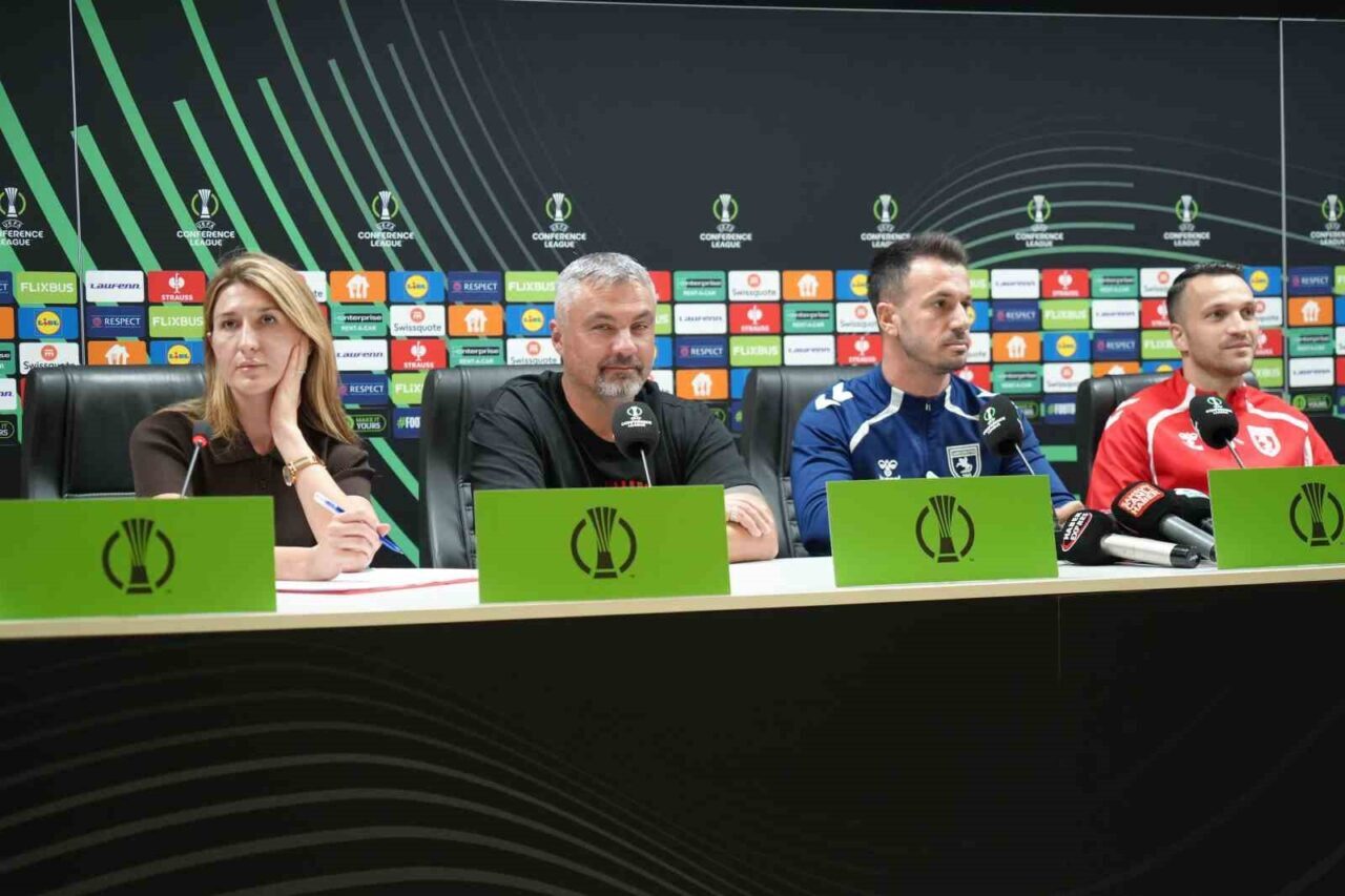 Samsunspor Teknik Direktörü Thomas Reis, UEFA Konferans Ligi'nde Dinamo Kiev