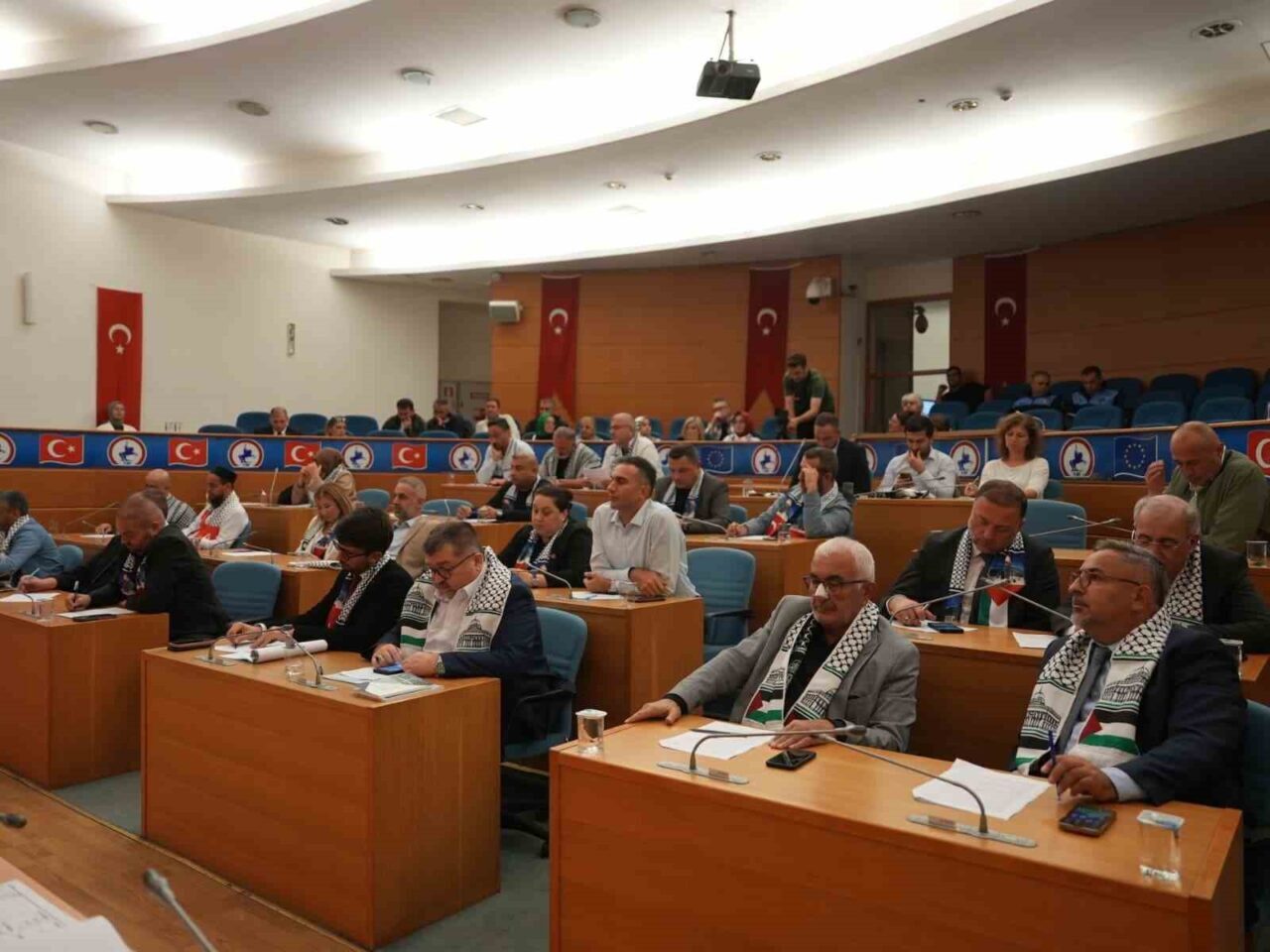 Düzce Belediye Meclisi, Ekim ayı ilk birleşiminde 27 gündem maddesini