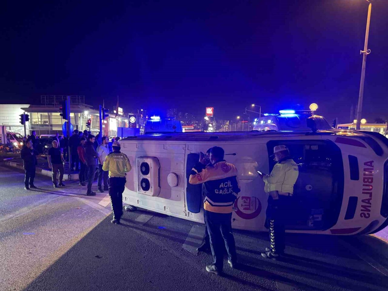 Tokat’ta ambulans ve cipin çarpışması sonucu 3 kişi yaralandı