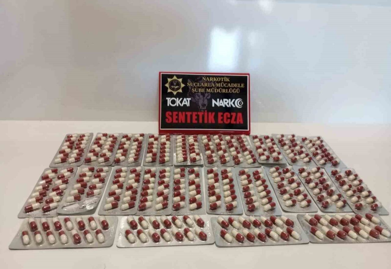 Tokat'ta Narkotik Suçlarla Mücadele Şube Müdürlüğü, M.A. adlı zanlının evinde