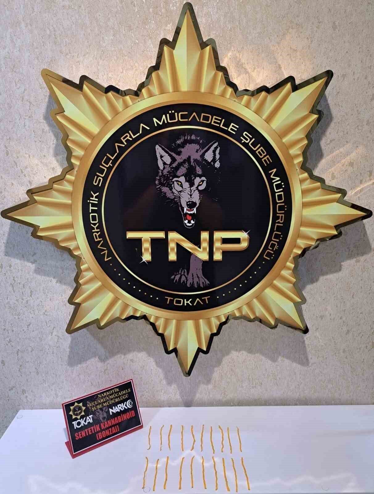 Tokat'ta narkotik ekiplerinin gerçekleştirdiği operasyonda, 500 içimlik bonzai ele geçirilirken,