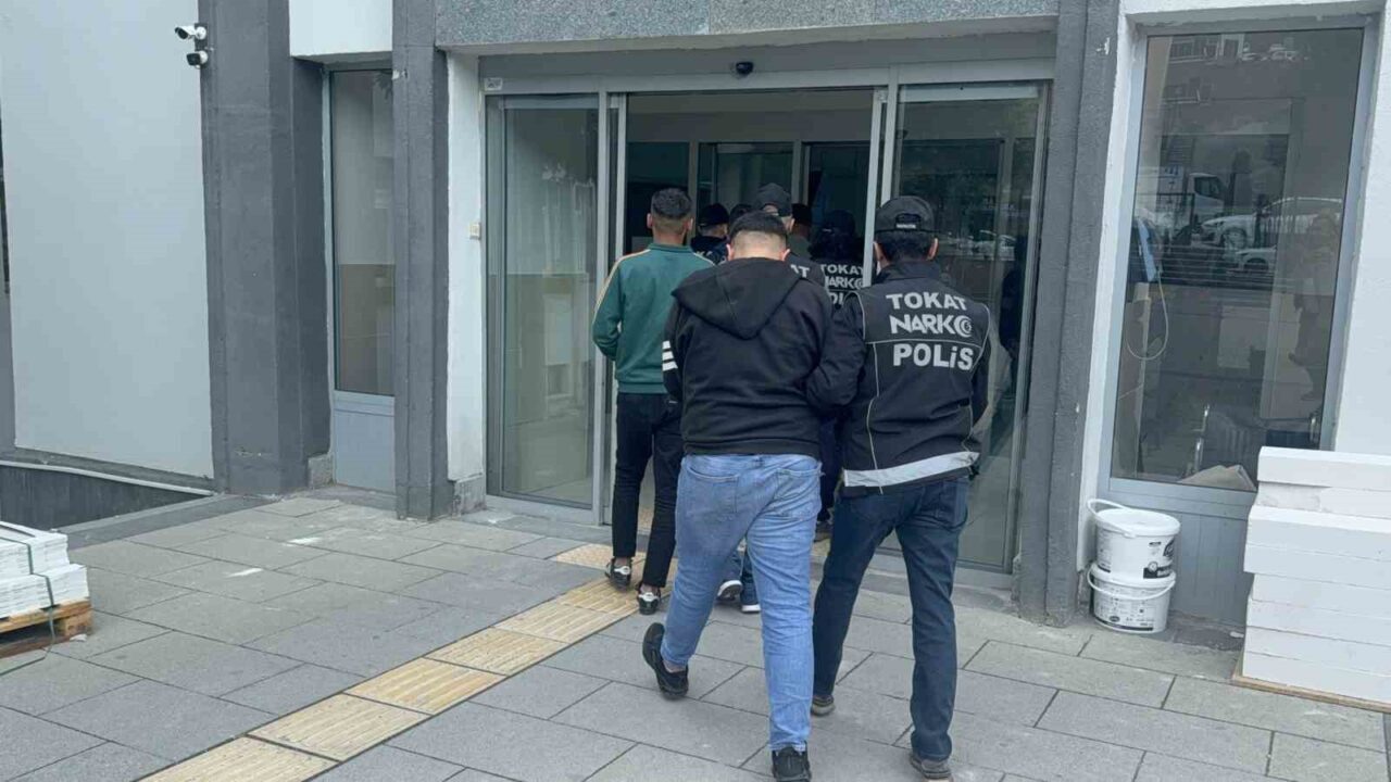 Tokat'ta Narkotik ekipleri, uyuşturucu madde ticaretine yönelik bir operasyonda 90