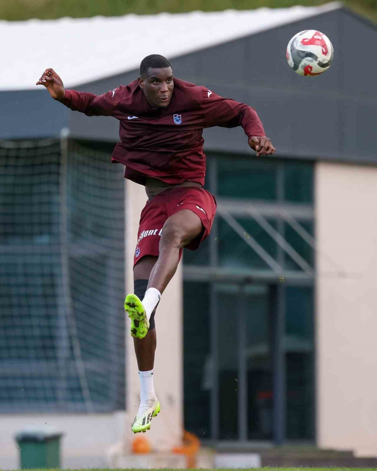 Trabzonspor, Trendyol Süper Lig’in 9. haftasında Çaykur Rizespor'u 2-1 yenerek