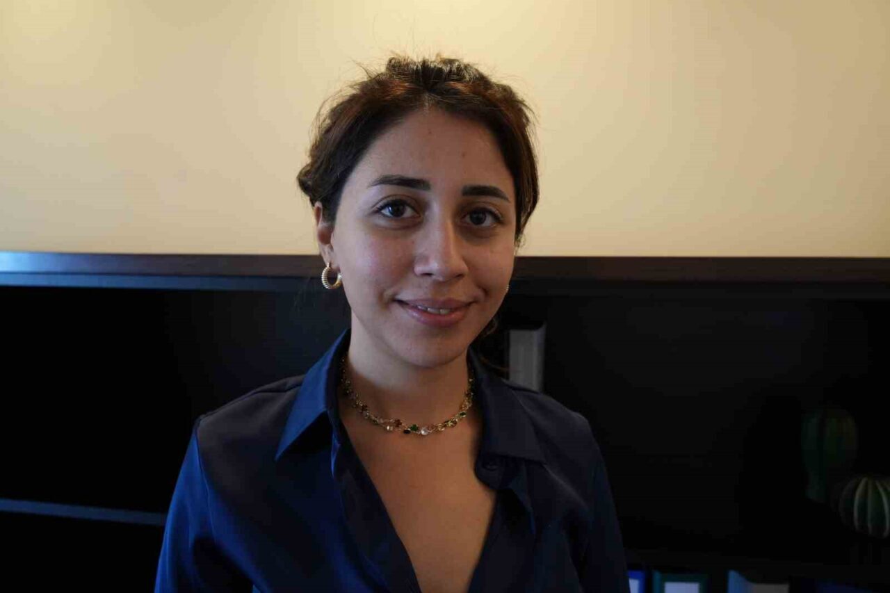 Antalya'da Avukat Fatma Pehlivan, trafikte tartıştığı bir sürücünün kendisine bilinçli