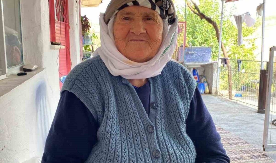 Selendi’de traktörün çarptığı 85 yaşındaki kadın hastanede yaşamını yitirdi. Manisa'nın Selendi ilçesinde, traktörle tarlasına giden B.G., düğün için yürüyen