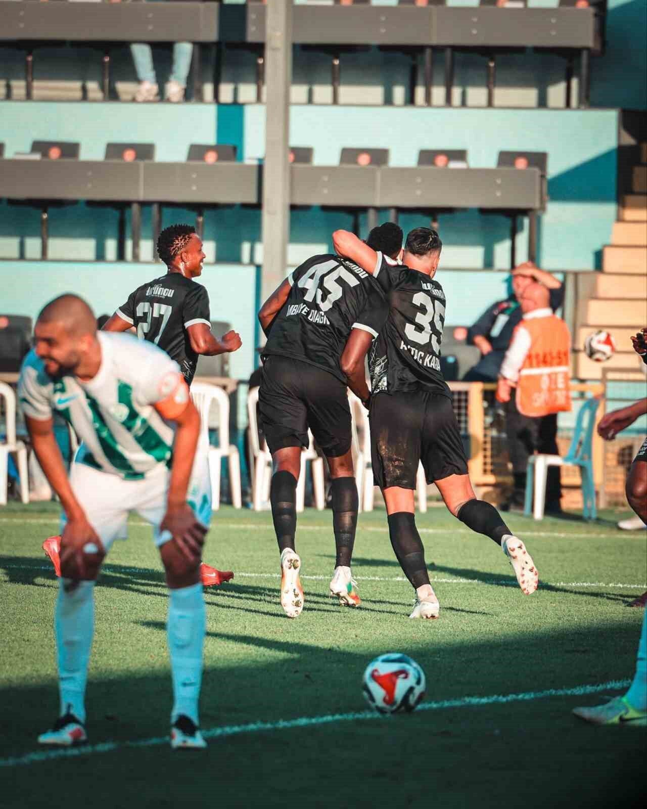 Trendyol 1. Lig'de Serik Belediyespor, Amed Sportif Faaliyetler'e 2-1 yenildi.