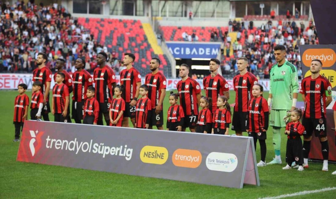 Gaziantep FK, Antalyaspor’u Ağırladığı Maçta İlk 20 Dakikayı 2-0 Önde Tamamladı Trendyol Süper Lig 9. haftasında Gaziantep FK, Antalyaspor’u ağırlıyor. Maçın