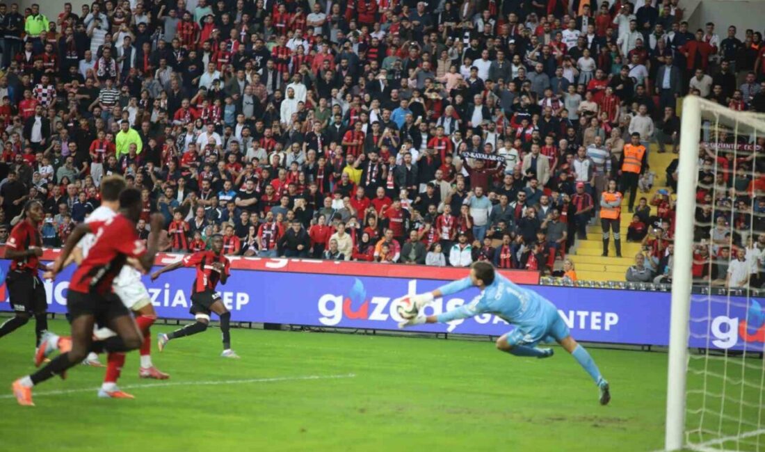 Gaziantep FK, Antalyaspor’u Konuk Ettiği Maçta İlk Yarının Sonunda 3-0 Önde Kapattı Gaziantep Futbol Kulübü, Trendyol Süper Lig’in 9. haftasında Antalyaspor’u 3-0'lık