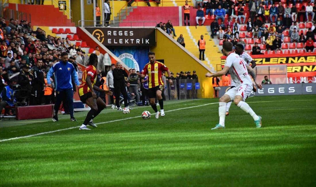 Trendyol Süper Lig'in 9. haftasında Kayserispor, Samsunspor'u ağırladı. İlk yarı,