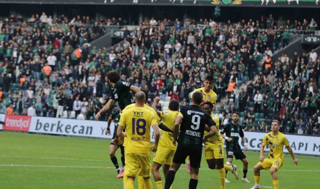 Trendyol Süper Lig'in 8. haftasında Kocaelispor, Eyüpspor ile 0-0 berabere