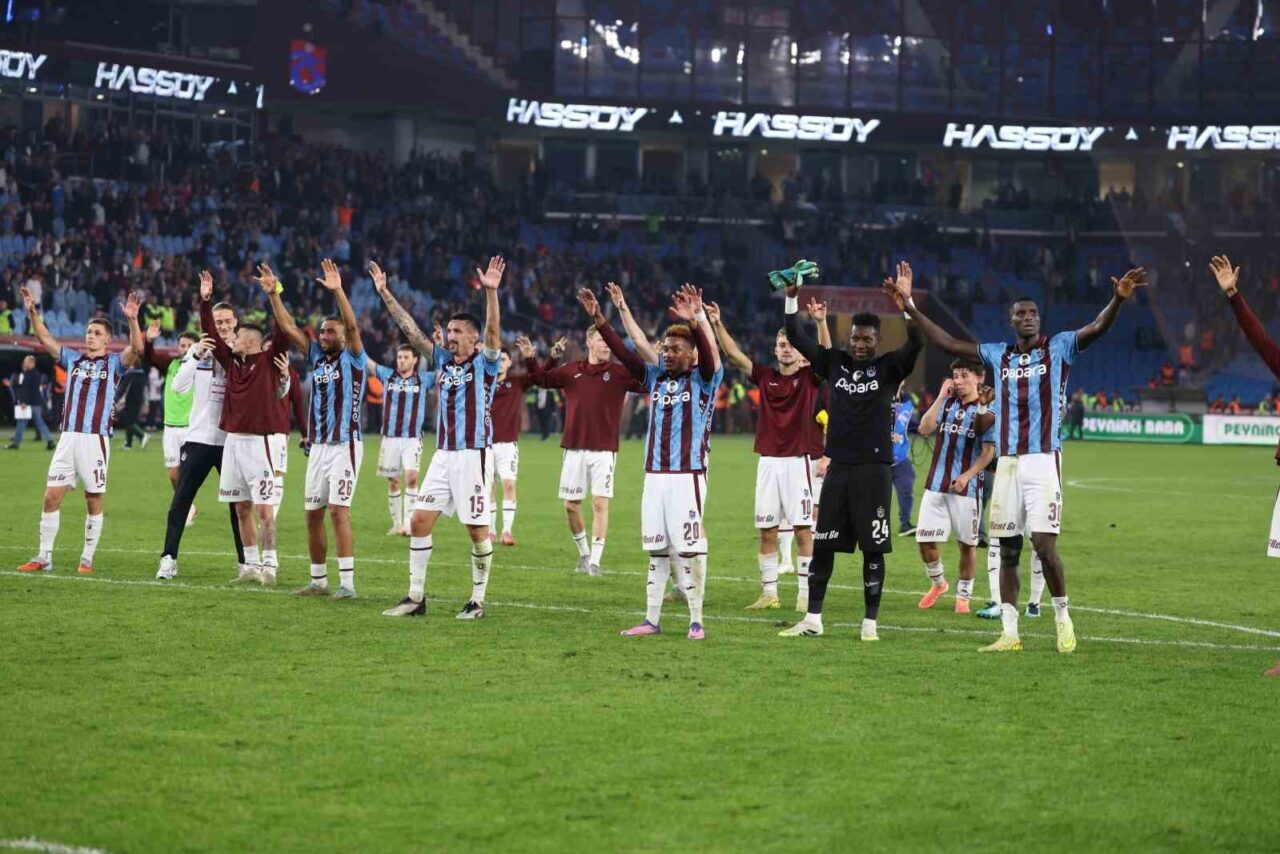 Trabzonspor, Trendyol Süper Lig'in 10. haftasında Eyüpspor'u 2-0 yendi. Goller,