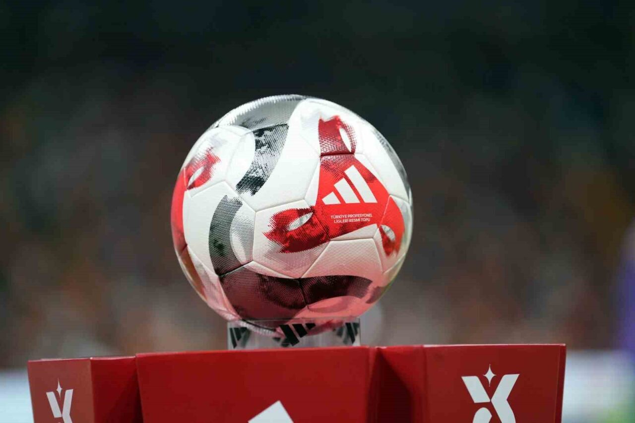 Trendyol Süper Lig'de 11. hafta, yarın RAMS Başakşehir ile Kocaelispor