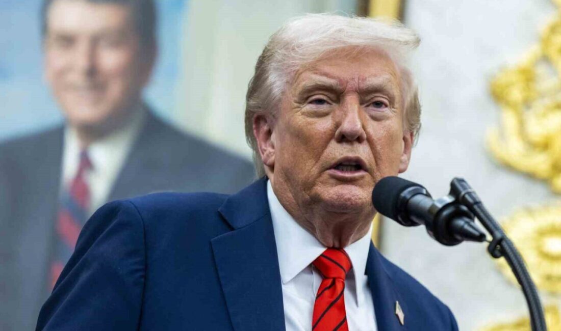 ABD Başkanı Donald Trump, Çin'e yüzde 100 gümrük vergisi uygulanacağını