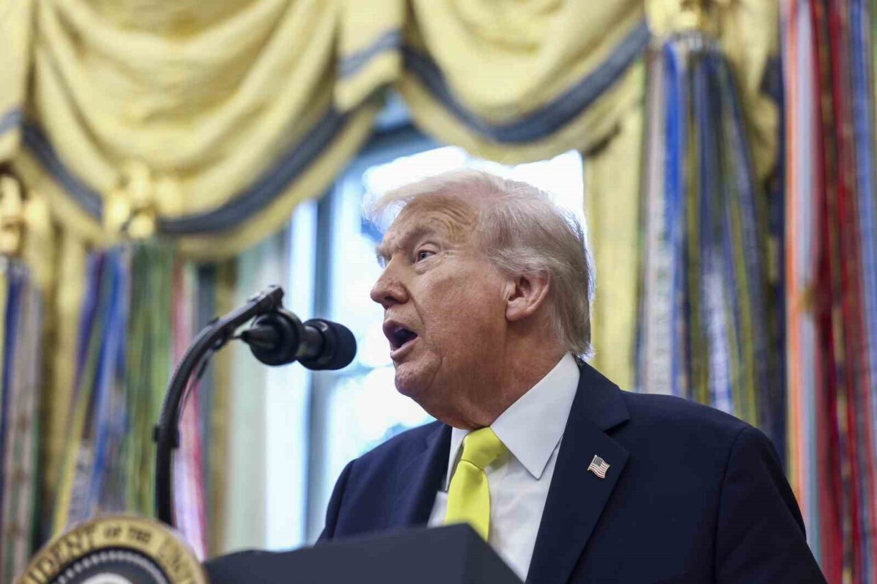 ABD Başkanı Donald Trump, Venezuela'da uyuşturucu ile mücadele amacıyla CIA'ya