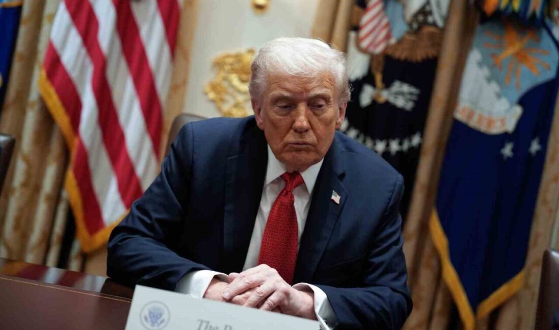 Trump: Gazze’deki Ateşkese Dikkat Edilmeli, Hamas İçin Umut Var ABD Başkanı Donald Trump, İsrail ile Hamas arasındaki ateşkese dair