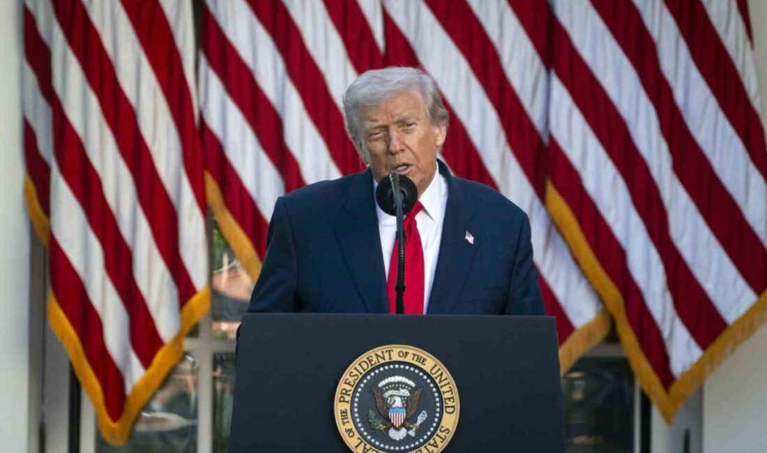 Trump’tan Hamas’a Uyarı: “Silah Bırakmazlarsa İsrail Gazze’ye Dönüp Saldırabilir” ABD Başkanı Donald Trump, Hamas’ın ateşkese uyum göstermemesi durumunda İsrail'in