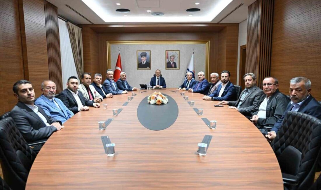 Oğuzhan Ata Sadıkoğlu’ndan Malatya Valisi Seddar Yavuz’a Teşekkür Ziyareti Malatya Ticaret ve Sanayi Odası Başkanı Oğuzhan Ata Sadıkoğlu, MTSO