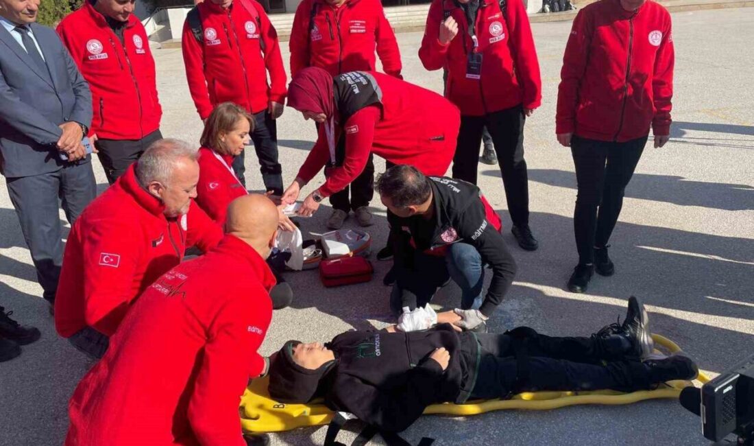 "Yeşil Vatan-Benim Okulum Geleceğe Çare" projesi çerçevesinde, Ankara Yenimahalle Haydar