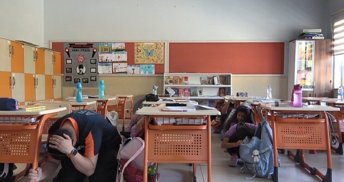Tunceli'de, AFAD ve Milli Eğitim Bakanlığı iş birliğiyle tüm öğrencilere