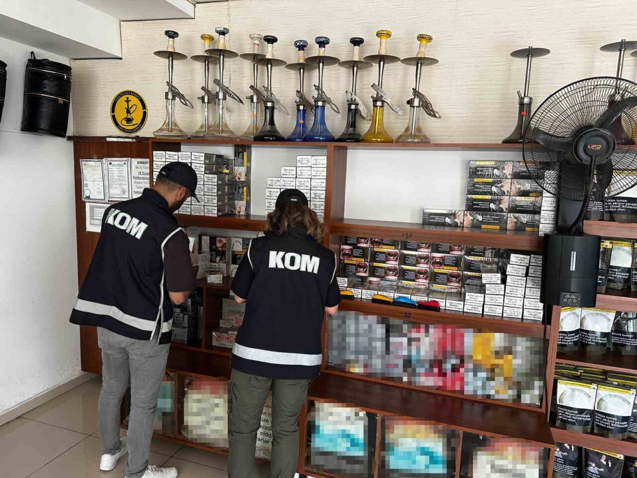 Tunceli'de yapılan denetimlerde, tütün ve makaron kaçakçılığına yönelik operasyonda çok