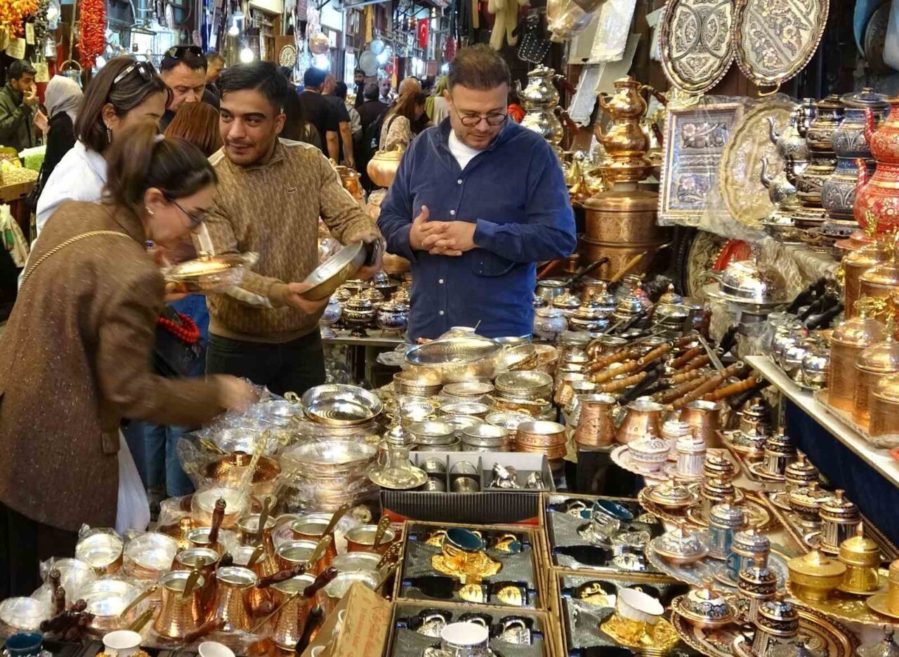 Gastronomi ve tarihi zenginlikleriyle ünlü Gaziantep, yerli ve yabancı turistlerin