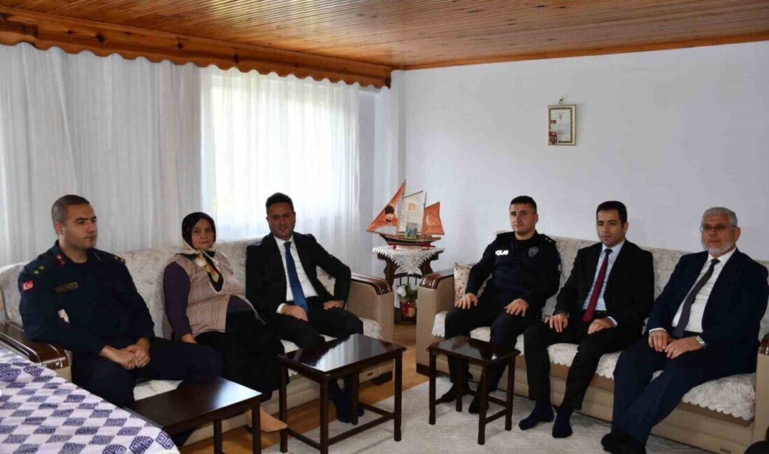 Recep Çetin, Şırnak’ta Şehit Olmasının 28. Yıl Dönümünde Anıldı Şırnak'ta 19 Ekim 1997'de şehit düşen Recep Çetin, ölümünün 28.