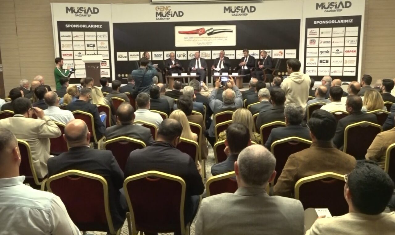 MÜSİAD Gaziantep Şubesi, Türkiye-Suriye ticaretini geliştirmek için bir panel düzenledi.