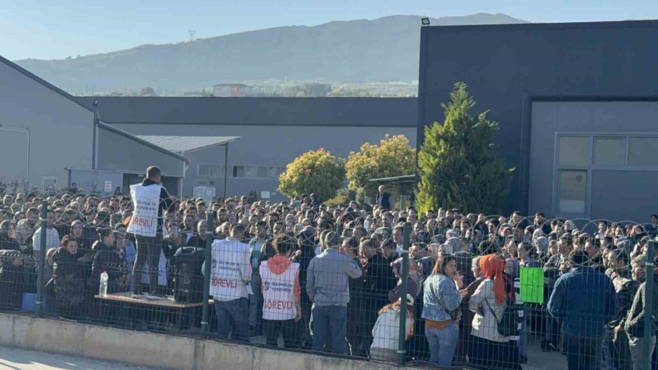 Tokat'taki Şık Makas tekstil fabrikasında 800 işçi, 66 gündür maaşlarını