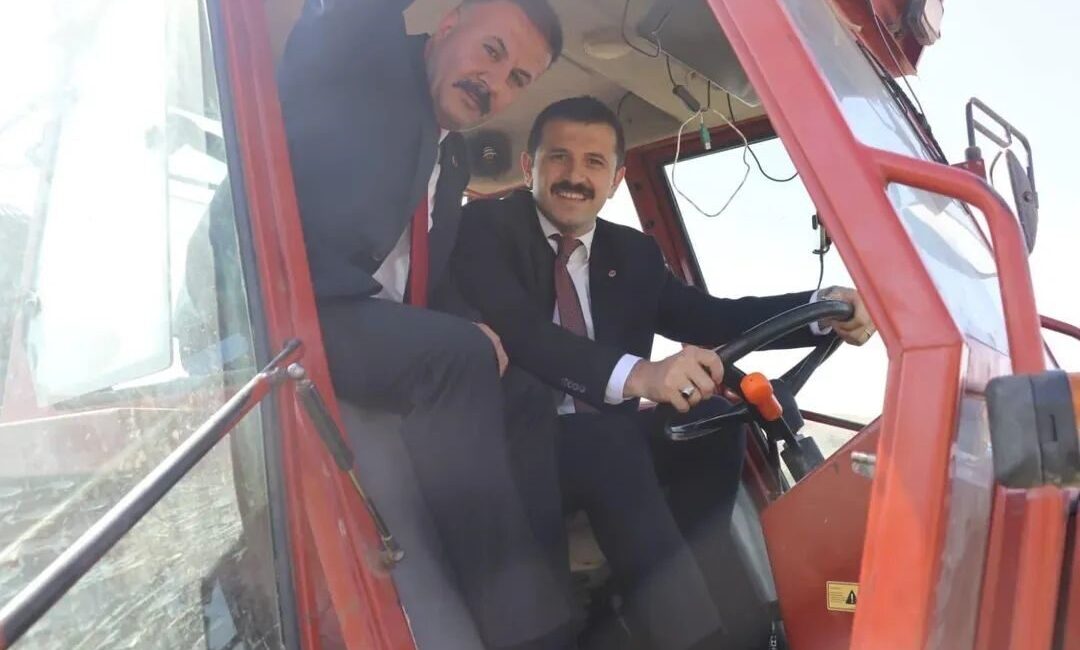 Ağrı'nın Tutak ilçesinde şeker pancarı hasadı, Kaymakam Ahmet Coşkun, Belediye