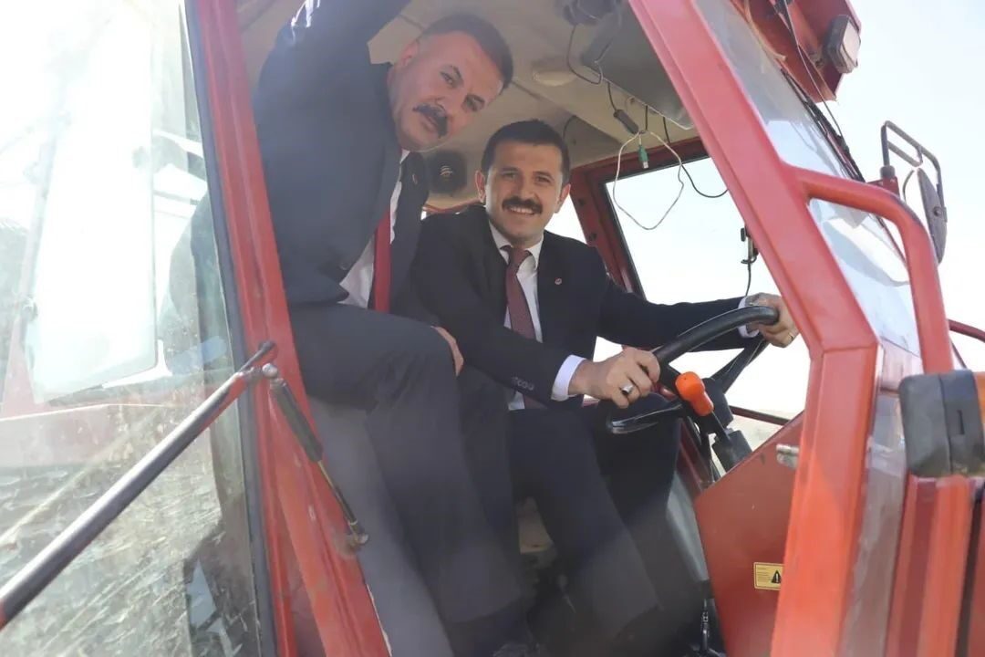 Ağrı'nın Tutak ilçesinde şeker pancarı hasadı, Kaymakam Ahmet Coşkun, Belediye