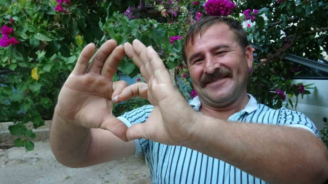 Antalya Havalimanı’nda apronda eğlenceli anlar yaşatan işçinin videosu viral oldu