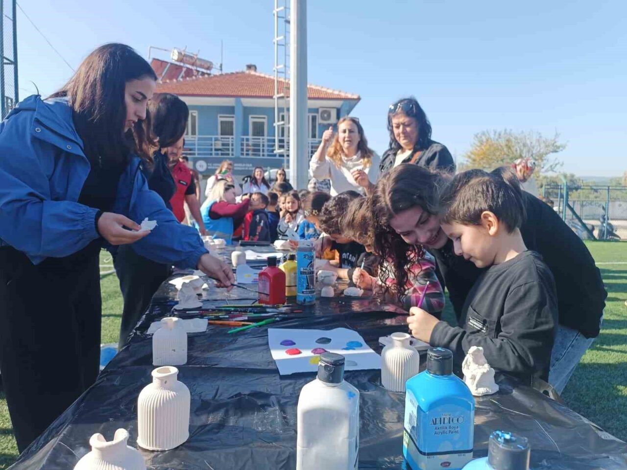 Muğla'nın Ula ilçesinde, Ula Anaokulu öğrencilerine yönelik düzenlenen Çocuk Şenliği,