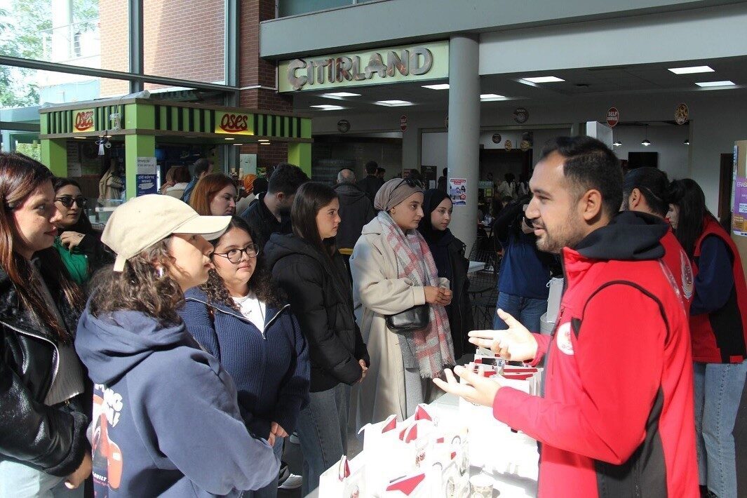 Bolu'da polis, "El Ele Güvenli Geleceğe" projesi çerçevesinde Abant İzzet