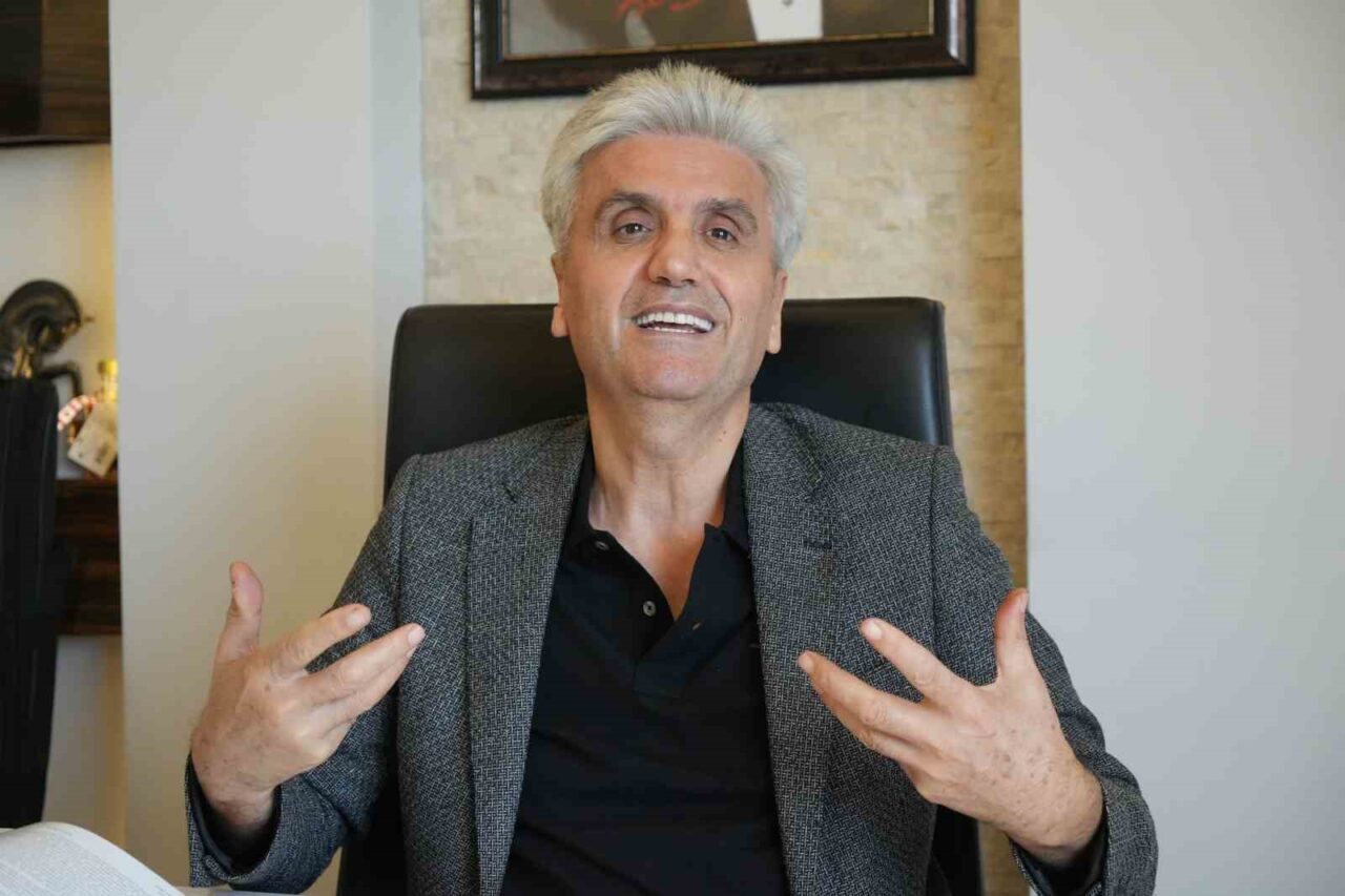 Prof. Dr. Hayati Akbaş, yaşlanmanın doğal bir süreç olduğunu, ancak