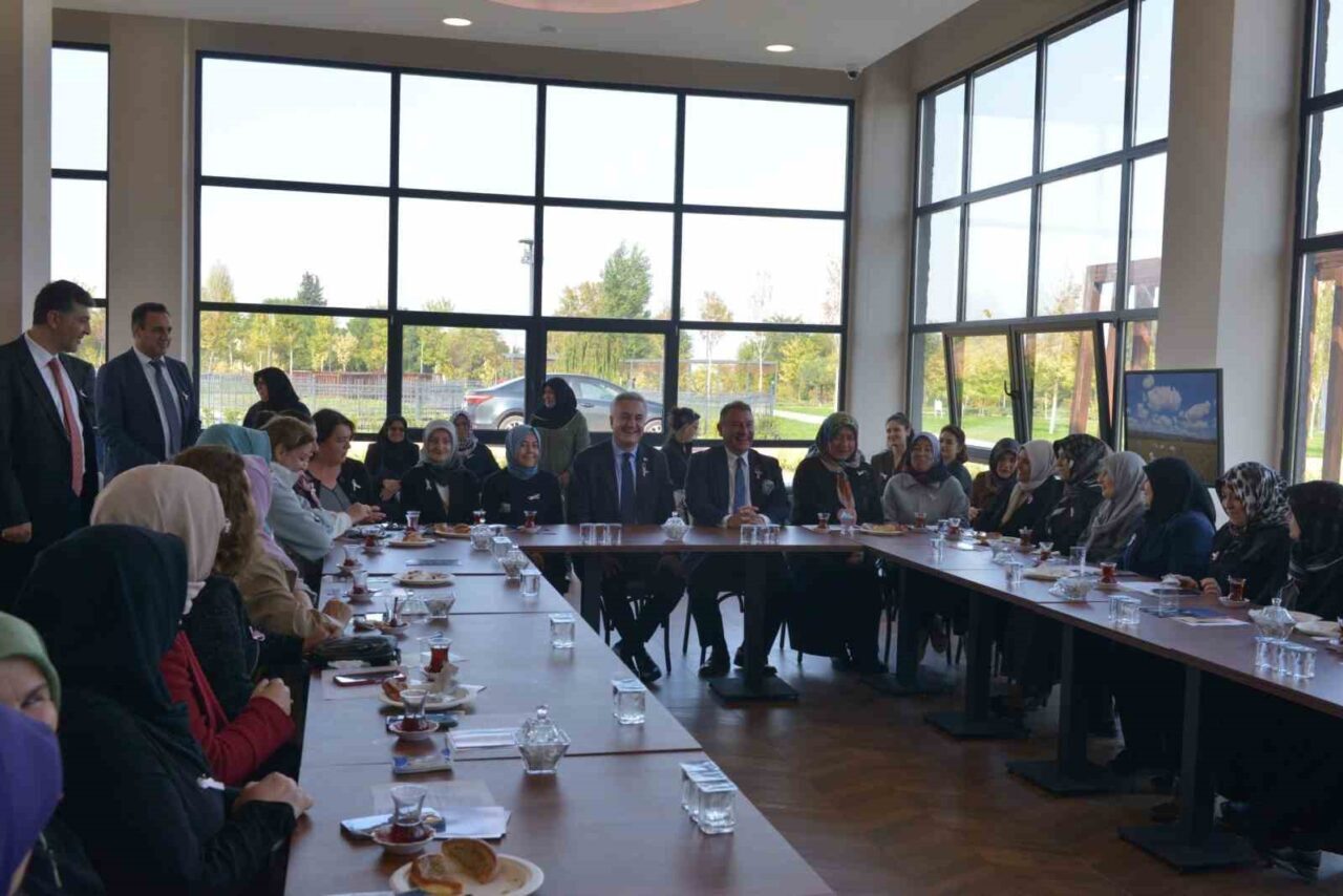 Bursa Büyükşehir Belediyesi, kırsal kalkınmayı desteklemek amacıyla kadın çiftçilere yönelik