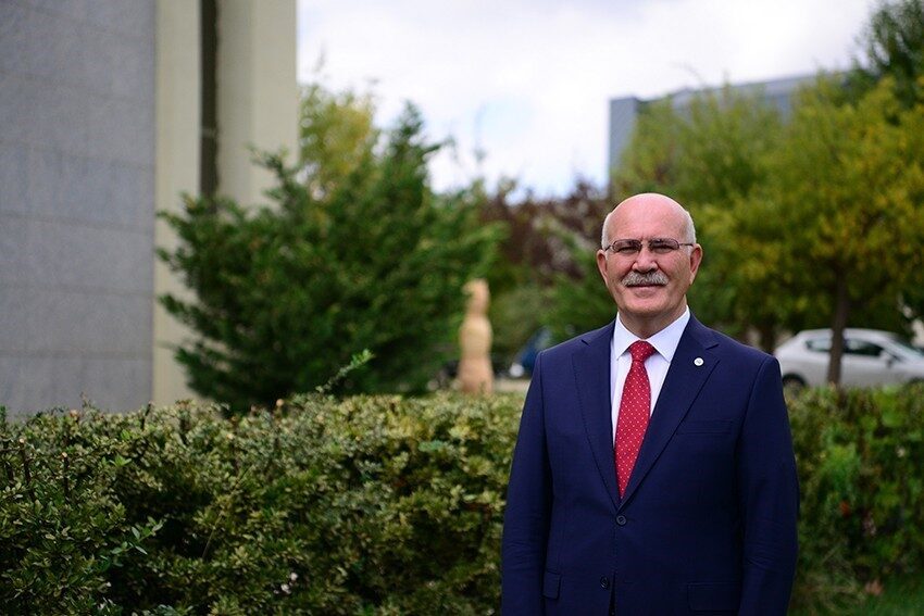 Uşak Üniversitesi, 2025-2029 Stratejik Plan hedefleri çerçevesinde, enerji verimliliği alanında