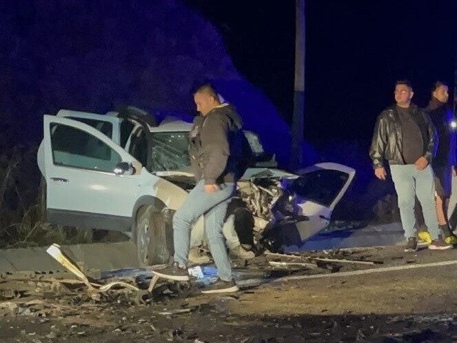 Uşak'ta cip ve otomobilin çarpışması sonucu iki kişi hayatını kaybetti,