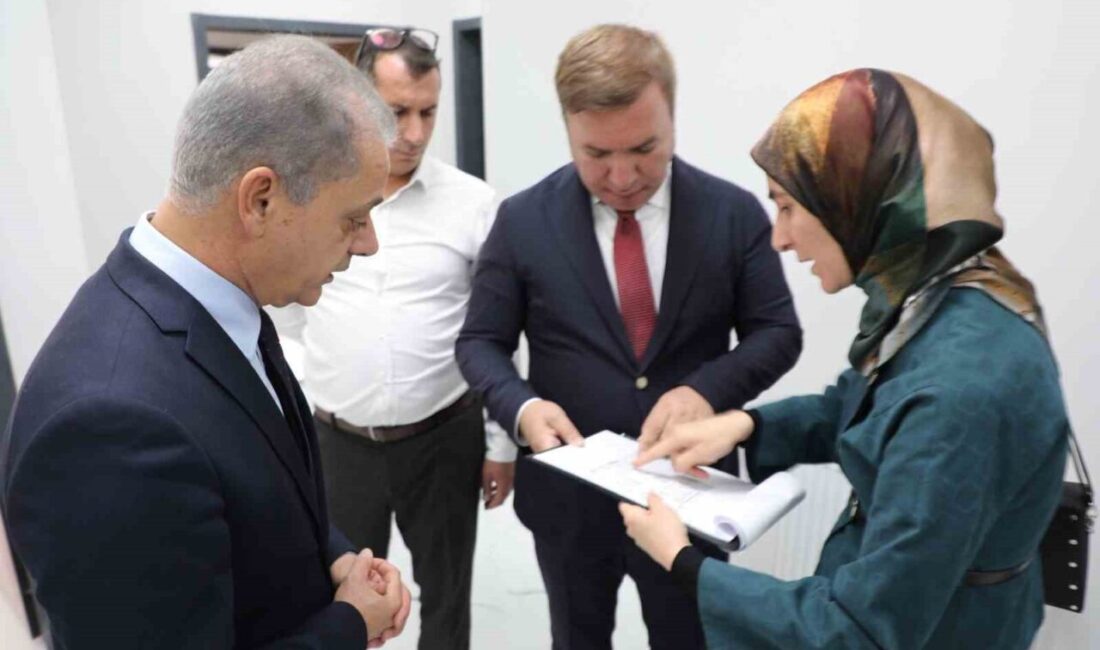 Erzincan Valisi Hamza Aydoğdu, kentteki sağlık yatırımlarını yerinde inceledi. Aile